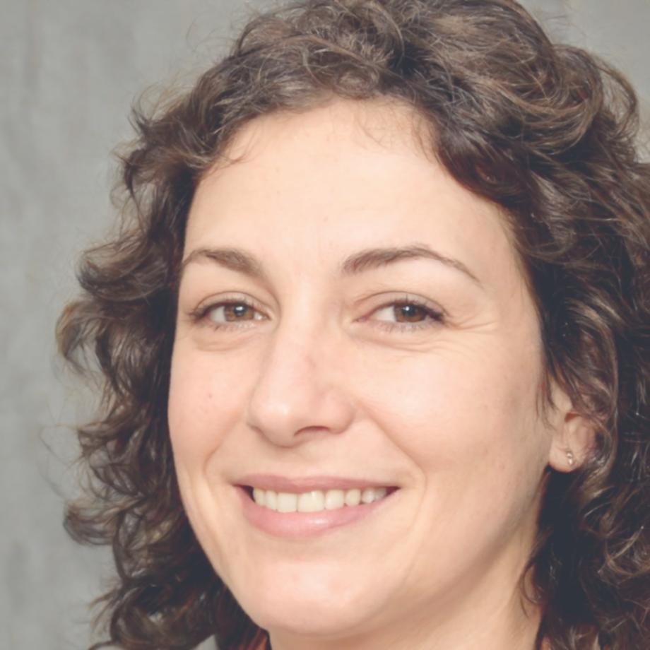 Portret instructor Mihaela Stanciu